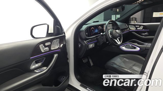 Mercedes-Benz GLE-Class 2021 — photo 10