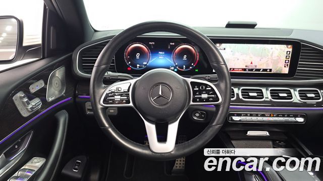 Mercedes-Benz GLE-Class 2021 — photo 13