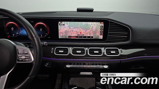 Mercedes-Benz GLE-Class 2021 — photo 14