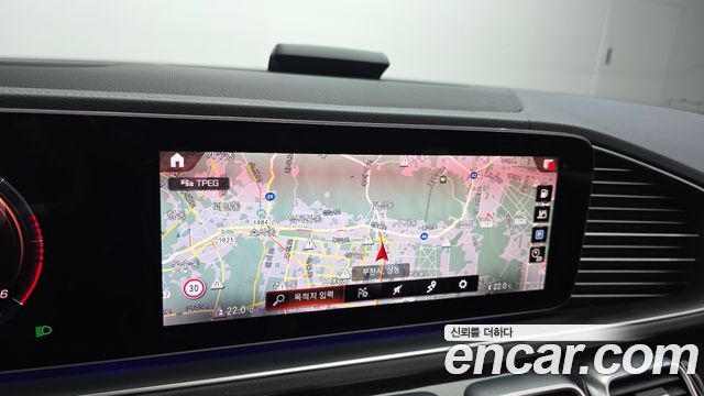 Mercedes-Benz GLE-Class 2021 — photo 15
