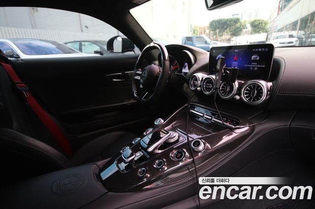 Mercedes-Benz AMG GT 2016 — photo 12