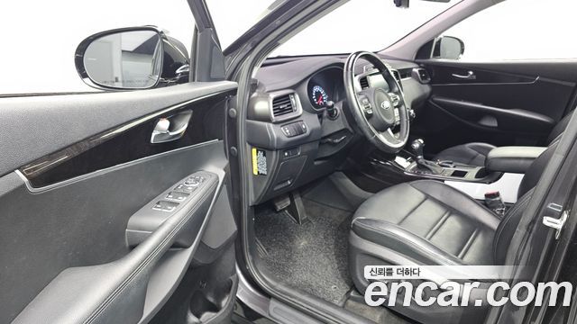 Kia Sorento 2016 — photo 13