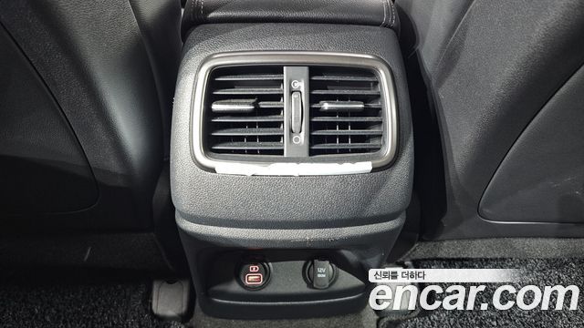 Kia Sorento 2016 — photo 31