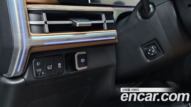 Hyundai Santafe 2024 — photo 28