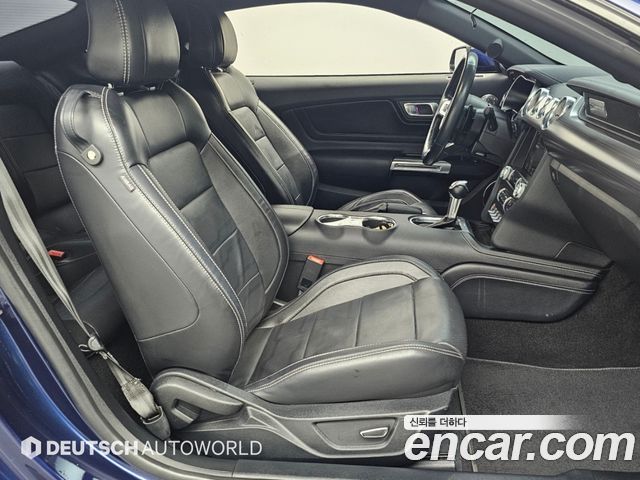 Ford Mustang 2019 — photo 10