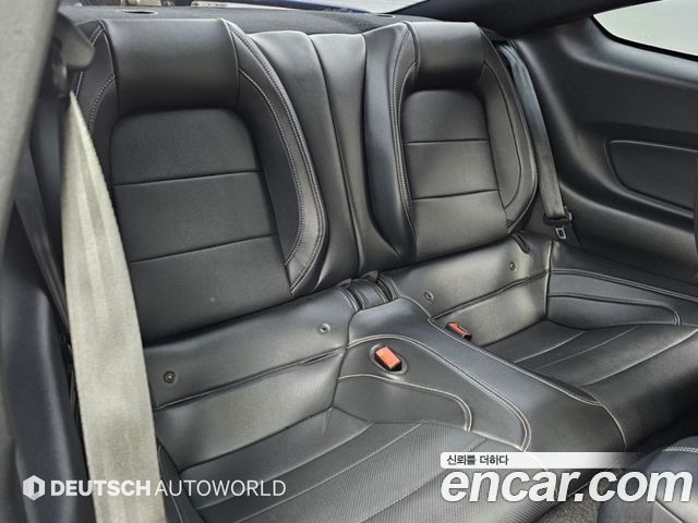 Ford Mustang 2019 — photo 12