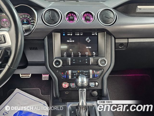 Ford Mustang 2019 — photo 14