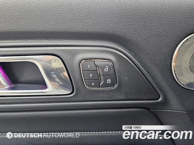 Ford Mustang 2019 — photo 16