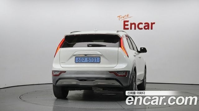 Kia Niro 2024 — photo 4