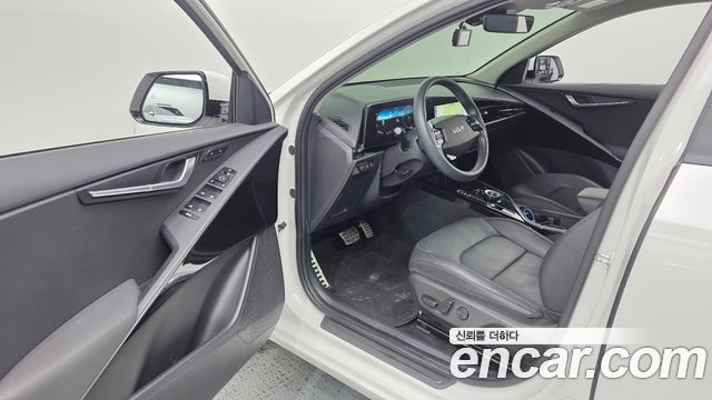 Kia Niro 2024 — photo 13