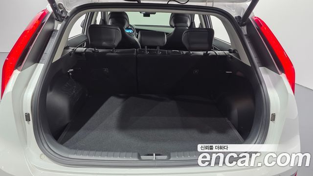 Kia Niro 2024 — photo 24