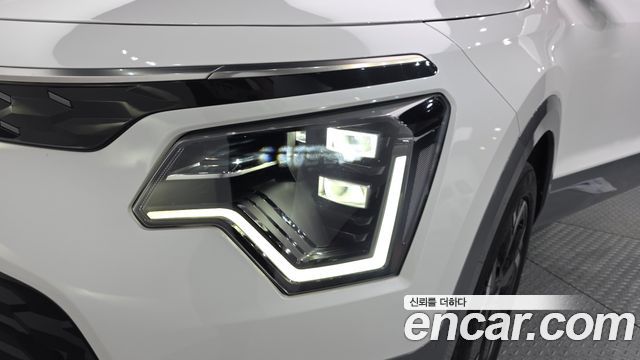 Kia Niro 2024 — photo 8