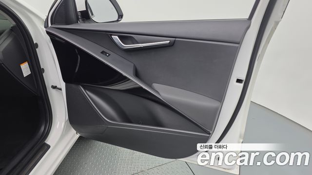 Kia Niro 2024 — photo 14