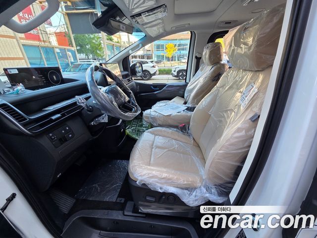 Hyundai Staria 2027 — photo 5