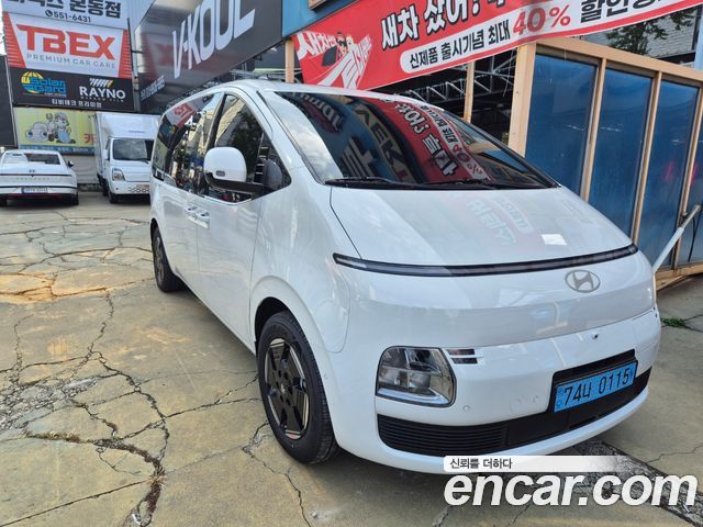 Hyundai Staria 2027 — photo 12