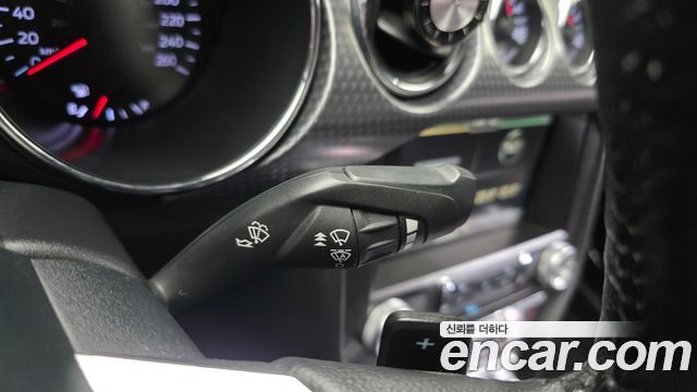 Ford Mustang 2016 — photo 17