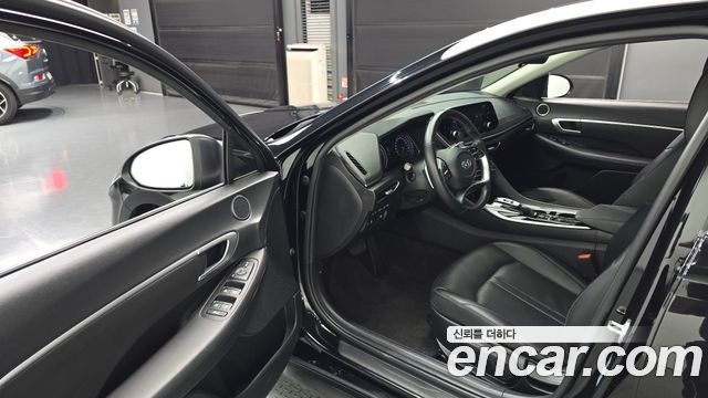 Hyundai Sonata 2022 — photo 10