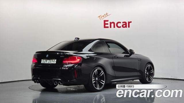 BMW M2 2018 — photo 2