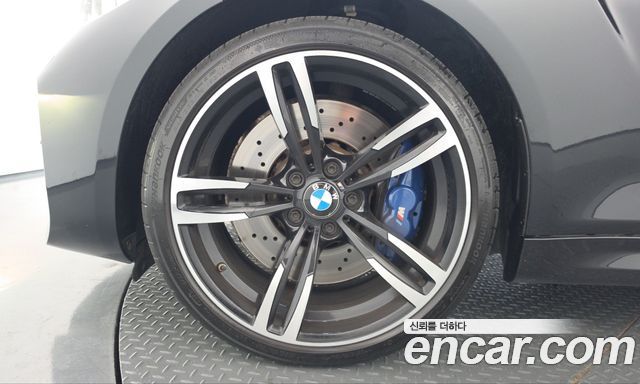 BMW M2 2018 — photo 5
