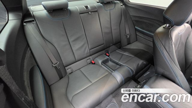 BMW M2 2018 — photo 17