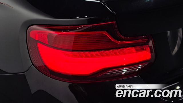 BMW M2 2018 — photo 9