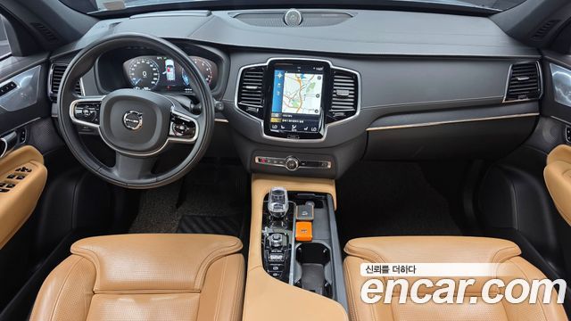 Volvo XC90 2021 — photo 10