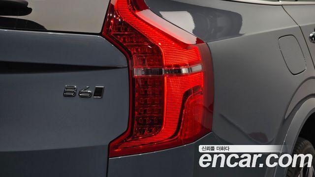 Volvo XC90 2021 — photo 9