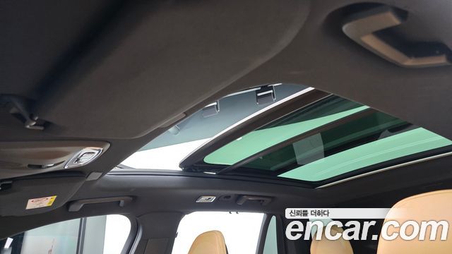 Volvo XC90 2021 — photo 39