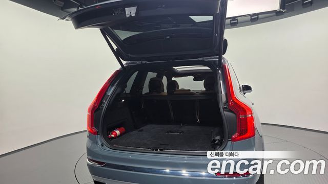 Volvo XC90 2021 — photo 41