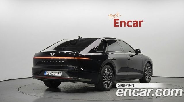 Hyundai Grandeur 2023 — photo 2