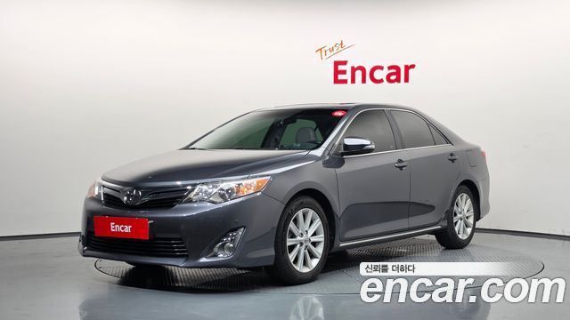 Toyota Camry 2012 — photo 1