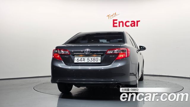 Toyota Camry 2012 — photo 4