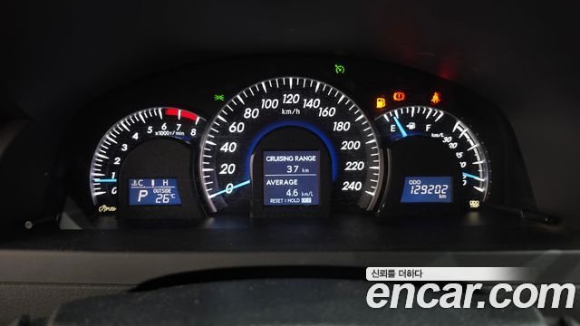 Toyota Camry 2012 — photo 8