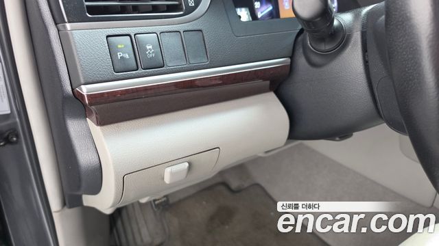 Toyota Camry 2012 — photo 20