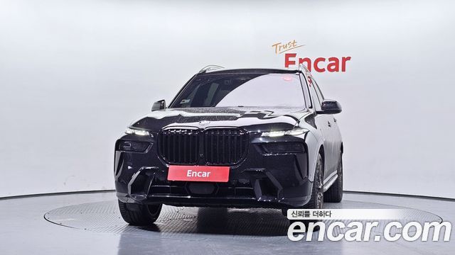 BMW X7 2026 — photo 3