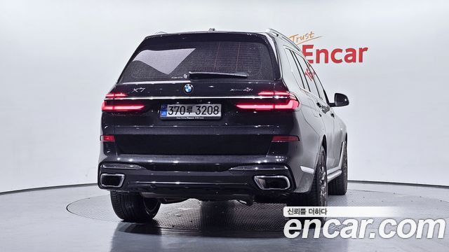 BMW X7 2026 — photo 4
