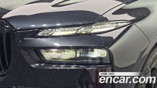 BMW X7 2026 — photo 8