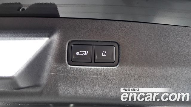 Hyundai Santafe 2025 — photo 23