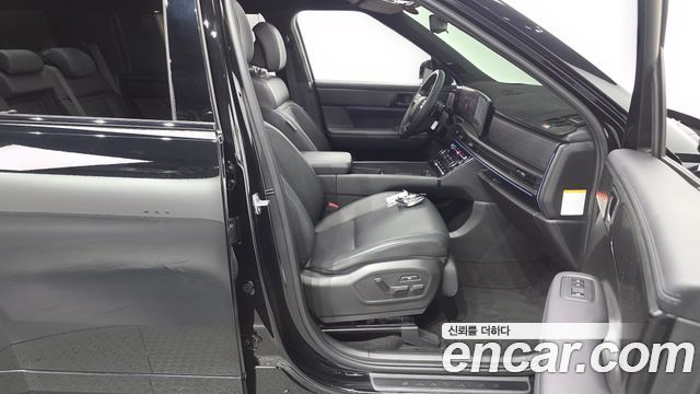 Hyundai Santafe 2025 — photo 16