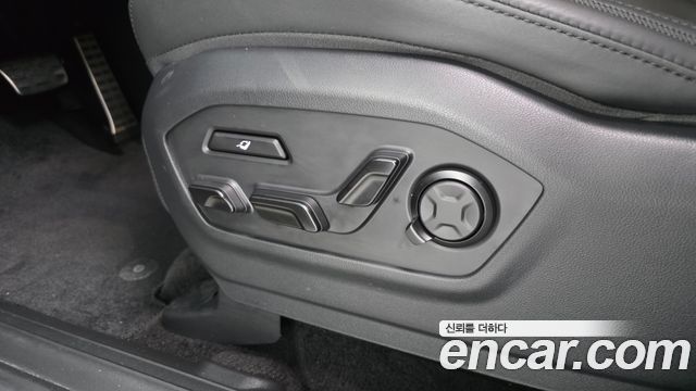 Hyundai Santafe 2025 — photo 31