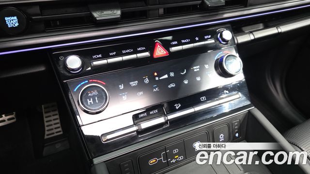 Hyundai Santafe 2025 — photo 33