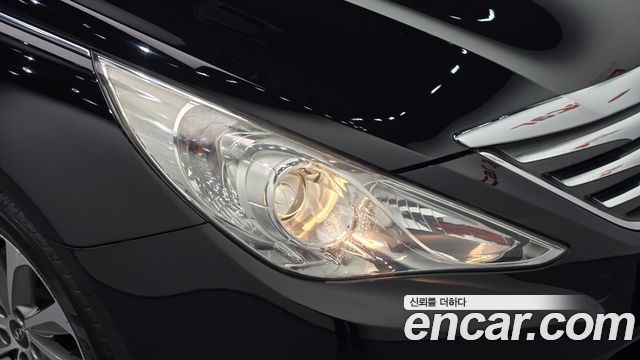Hyundai Sonata 2013 — photo 8