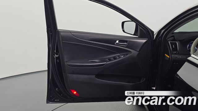 Hyundai Sonata 2013 — photo 14