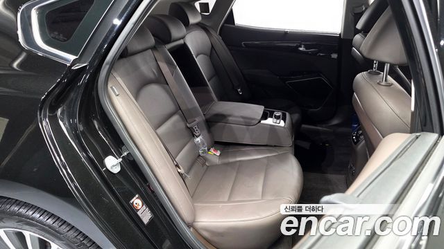 Kia K7 2017 — photo 18
