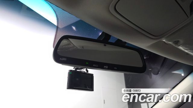 Kia K7 2017 — photo 25