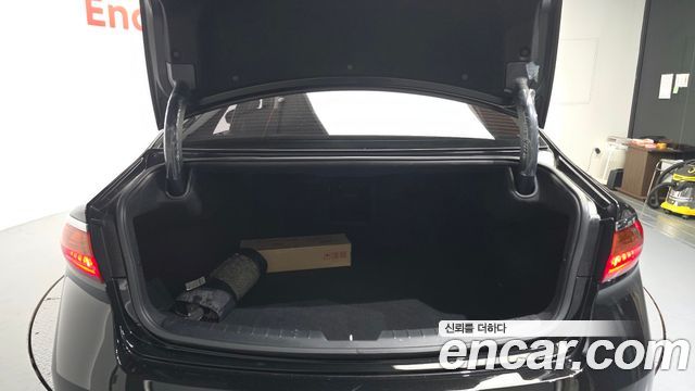 Kia K7 2017 — photo 26