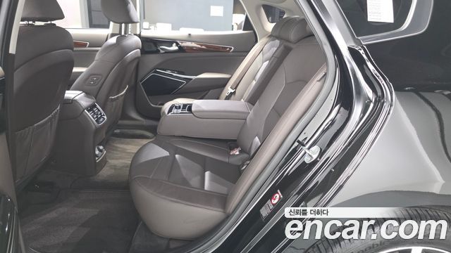 Kia K7 2017 — photo 16