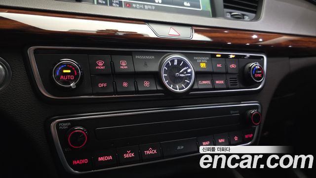 Kia K7 2017 — photo 31