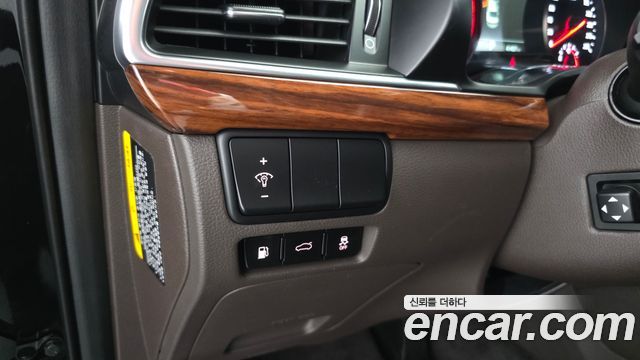 Kia K7 2017 — photo 34