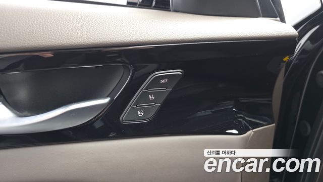 Kia K7 2017 — photo 37